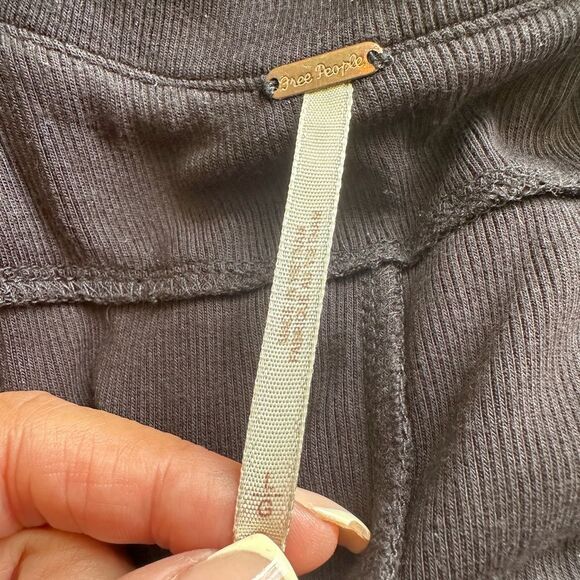 Free People Plunge Low Collar Neckline Knit Sweater Classic Black Midi Dress L - Picture 4 of 4